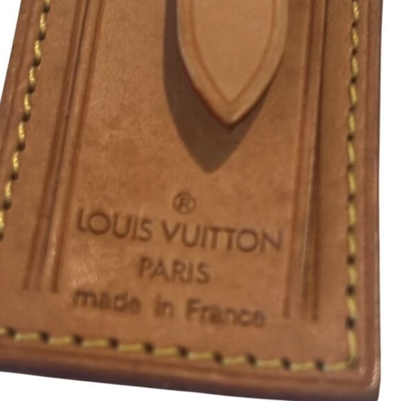 Louis Vuitton Brown Leather and Gold Hardware Luggage Tag Authentic - Picture 2 of 8